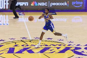 理想的JK！庫(kù)明加心不亂 11中6砍下17分9板6助1斷