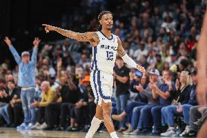 全隊(duì)唯一上雙！莫蘭特半場11中4拿到12分2板6助1斷 首節(jié)獨(dú)得10分