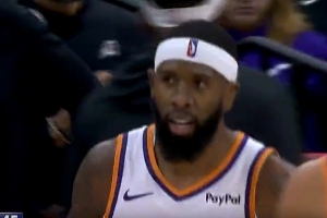 20分算個(gè)X啊！羅伊斯-奧尼爾連中兩記三分 太陽追到僅差1分！