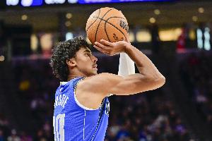 獨行俠VS雷霆首發(fā)：克里斯蒂頂替萊夫利 搭檔弗拉格