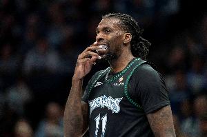 很高效但不夠！里德11中7得18分7板2助1斷1帽 三分5中2