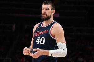 祖巴茨：勇士的防守讓我們進攻體系癱瘓 讓我們打得毫無章法