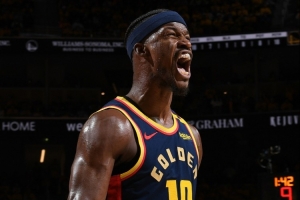 系統升級？巴特勒本賽季至今三分命中率達57.1%！上季在勇士27.9%