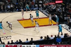 玩起來了！三球各種花里胡哨運控+拉桿妙傳 曼恩三分一箭穿心