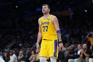 隊(duì)危 速歸！雷迪克：球隊(duì)希望東契奇能夠在未來(lái)幾場(chǎng)比賽中復(fù)出