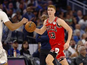 投籃命中率54.1%！許爾特：夏天進(jìn)行大量體能訓(xùn)練 這對跑位更重要