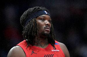 小楊還有機會嗎？斯普利特：羅威今日可以出戰(zhàn)！