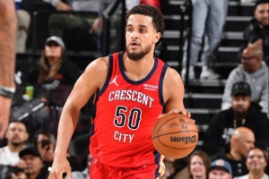 Shams：步行者計劃用10天困難特例簽下羅賓遜-厄爾